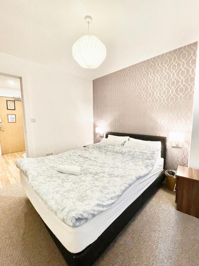 Lovely 2 - Bedroom Condo In Manchester City Centre Luaran gambar
