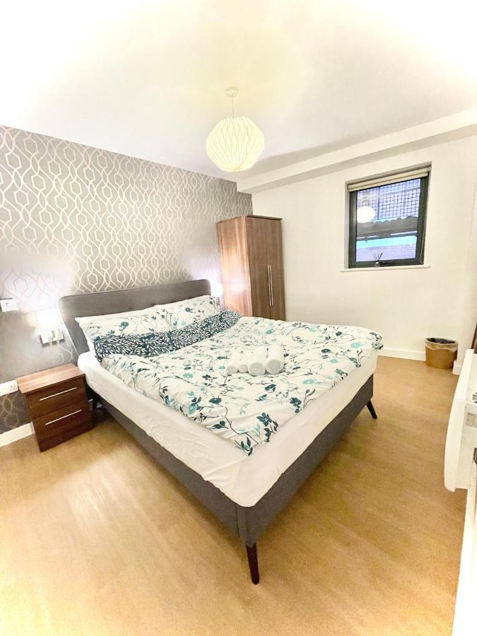 Lovely 2 - Bedroom Condo In Manchester City Centre Luaran gambar