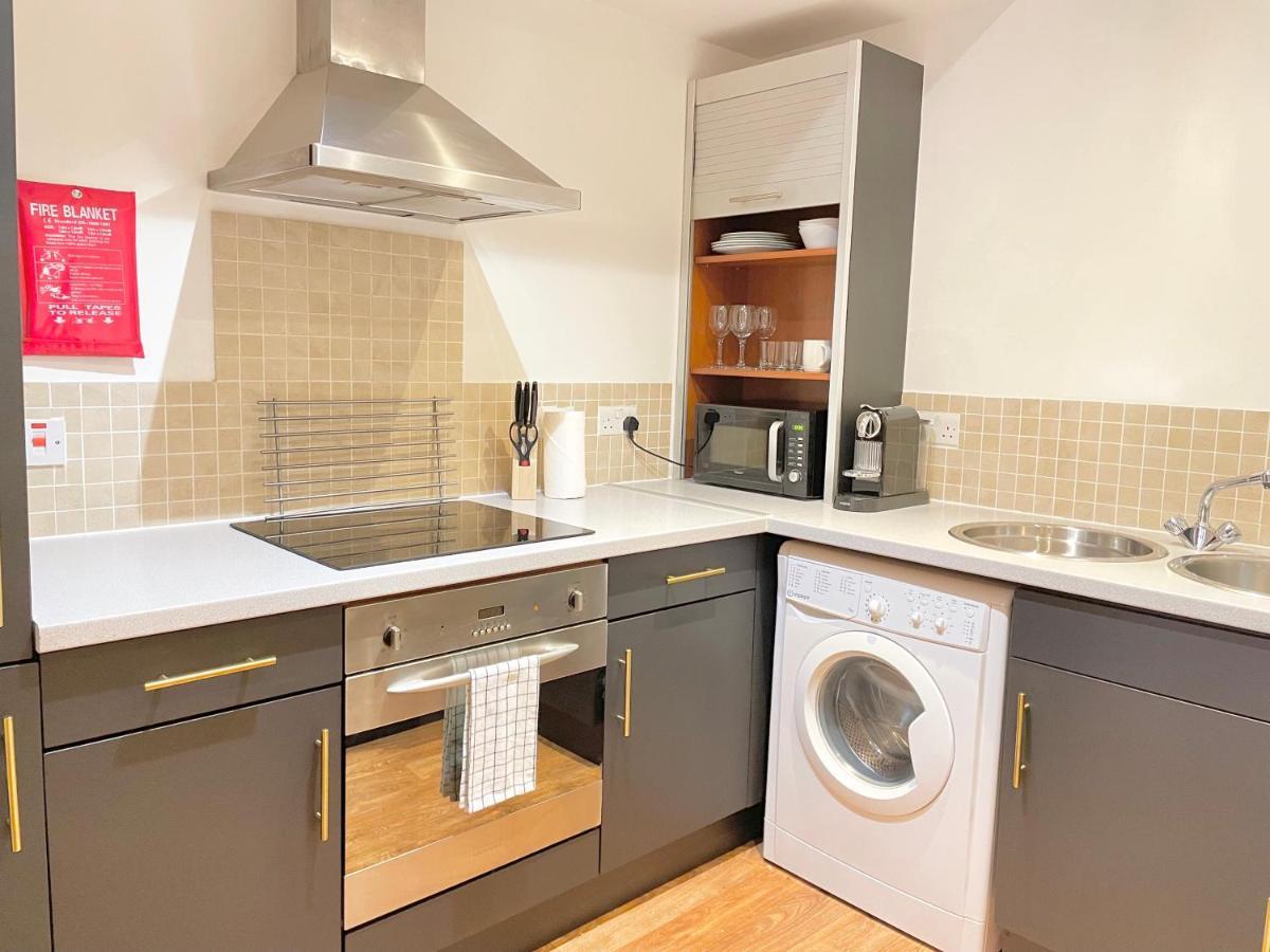 Lovely 2 - Bedroom Condo In Manchester City Centre Luaran gambar